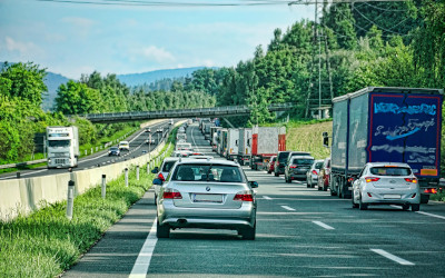 Pneumatici e caldo estivo: perché prima dell’esodo è importante controllarli